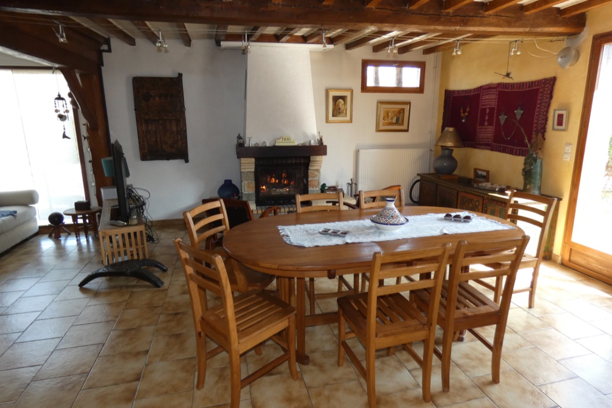 Pièce de vie, salle à manger - Location de vacances - Lusigny-sur-Barse