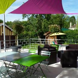 terrasse attenante a la maison - Location de vacances - Bar-sur-Aube
