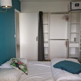 Chambre dressing - Location de vacances - Bernières-sur-Mer