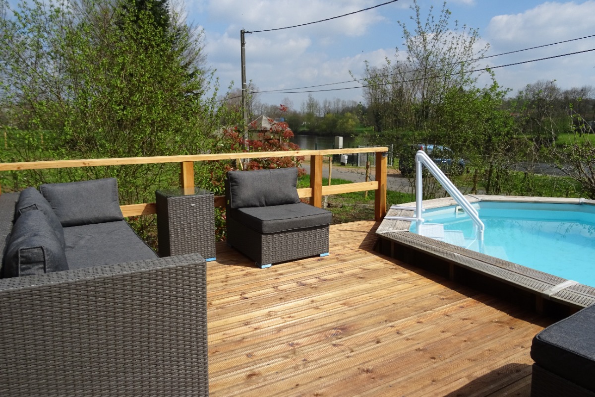 La terrasse de la piscine - La Garenne - Exideuil - Location de vacances - Exideuil