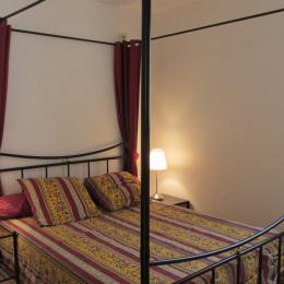 Chambre avec lit 140 et un couchage supplémentaire. - Location de vacances - Erquy