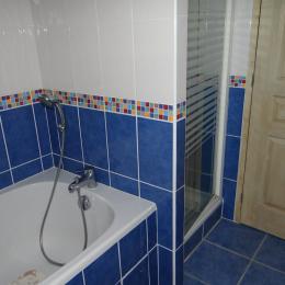 Baignoire et douche - Location de vacances - Trégastel