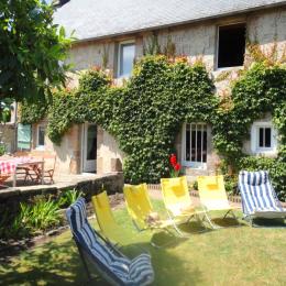 La maison vue du jardin - Location de vacances - Pleumeur-Bodou