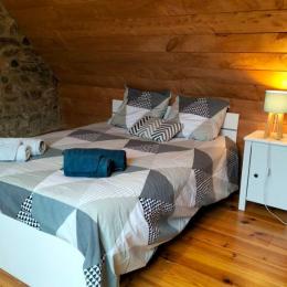 location Clévacances, 4-5 personnes, Saint Quay Perros - chambre - Location de vacances - Saint-Quay-Perros