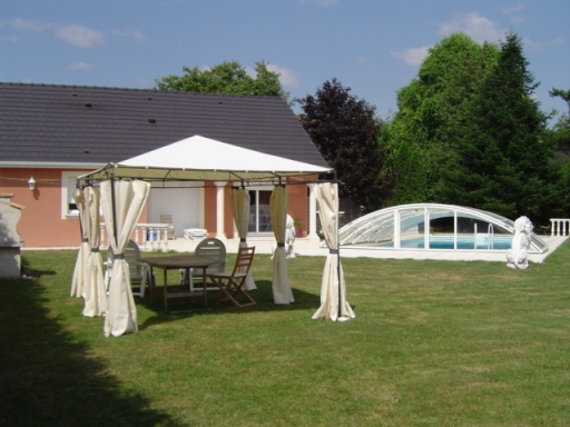 Gîte des Chaussades Villa avec piscine et tennis privés à Gouzon en Creuse - Location de vacances - Gouzon