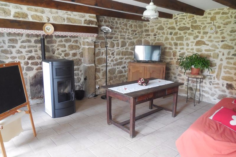 Location de vacances Maison dans hameau calme entre Felletin et Aubusson en Creuse - Location de vacances - Saint-Marc-à-Frongier
