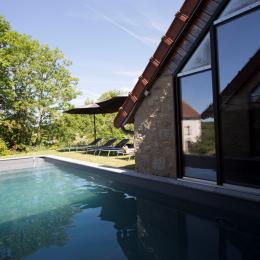 Gîte Nonpareil avec piscine pour 10 personnes, à Peyrat la Nonière en Creuse Piscine extérieure - Location de vacances - Peyrat-la-Nonière