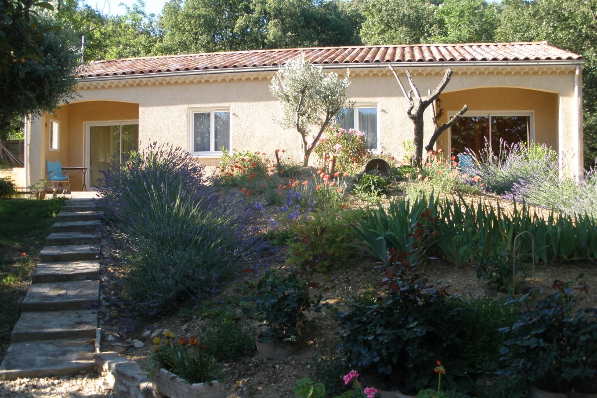 façade des gîtes - Location de vacances - Châteauneuf-du-Rhône