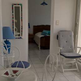 Salon étage sur terrasse - Vue mer - Location de vacances - Plobannalec-Lesconil