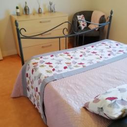 Chambre 1 - Location de vacances - Loqueffret