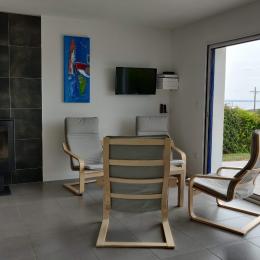 Salon avec poêle à bois vue mer - Location de vacances - Telgruc-sur-Mer