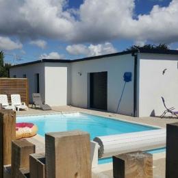 maison de plain-pied avec piscine et jardin clos - Location de vacances - Plobannalec-Lesconil