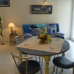 Salon séjour avec lit 140 - Location de vacances - Plougonvelin