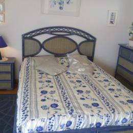 Chambre 1 avec lit 140 - Location de vacances - Plougonvelin
