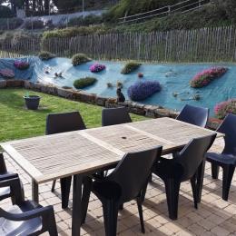 jardin privatif clos avec terrasse - Location de vacances - Plogonnec