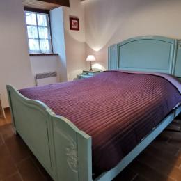 Chambre avec lit 140 au RDC - Location de vacances - Crozon