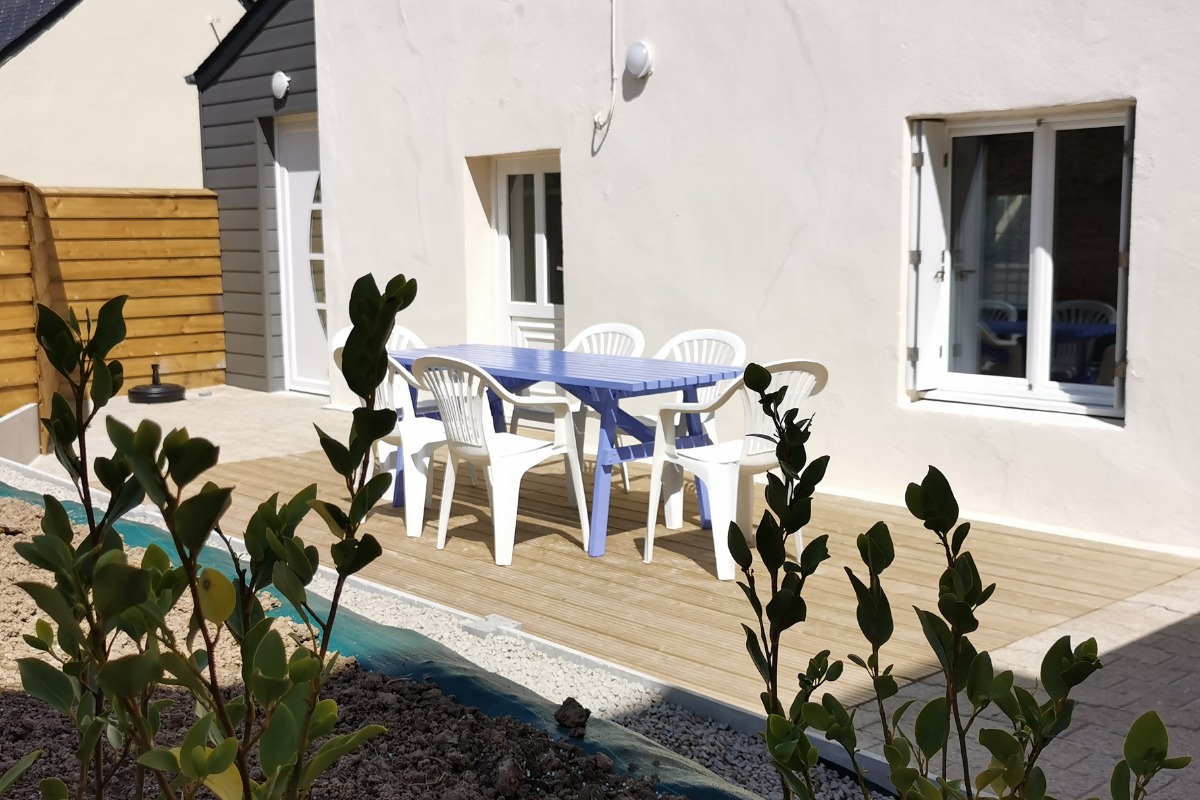 Terrasse bien exposée avec accès à la maison - Location de vacances - Saint-Pabu