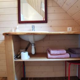 salle d'eau privative avec WC - Chambre d'hôtes - Cléden-Cap-Sizun