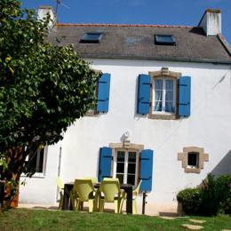 Jolie maison à Plouhinec avec son jardin, sa terrasse et ses volets bleus - Location de vacances - Plouhinec