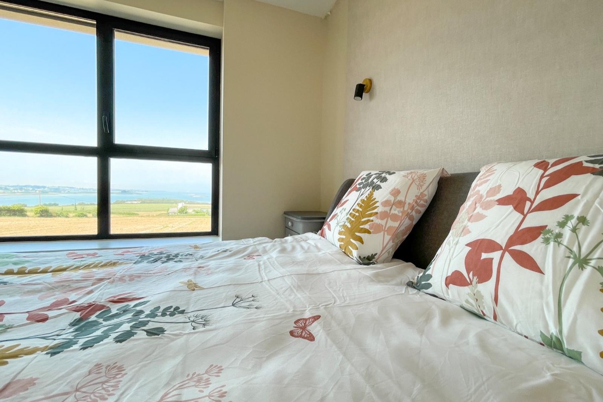 Etage 1: chambre avec lit 160  - Location de vacances - Carantec