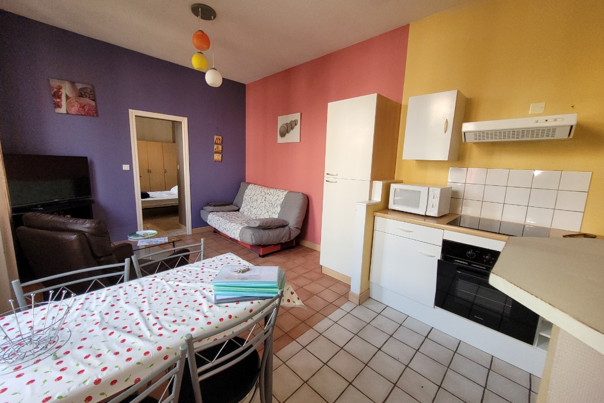 appartement N° 3 Séjour cuisine - Location de vacances - Néris-les-Bains