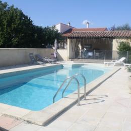 La piscine - Location de vacances - Saint-Julien-de-Cassagnas