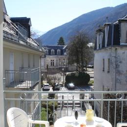 Vue sur l'arrière du casino coté sud - Location de vacances - Bagnères-de-Luchon