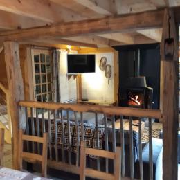 Le Salon vu de la Salle à Manger - Location de vacances - Antignac