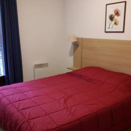 chambre lit double - Location de vacances - Bagnères-de-Luchon