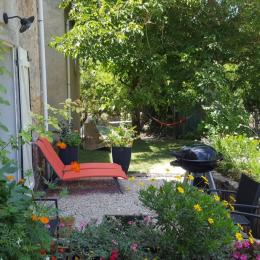 Exterieur avec transats, barbecue, hamac, salon de jardin - Location de vacances - Saint-Félix-Lauragais