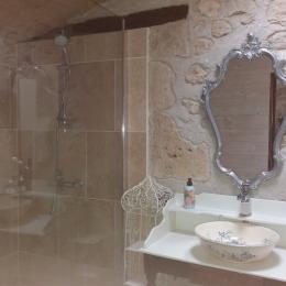 Le Belvédère : Salle de bain ,Bathroom - Location de vacances - Castéra-Lectourois