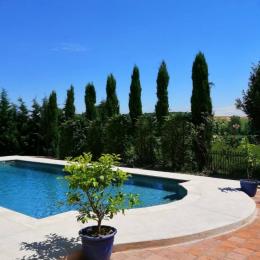 La terrasse de la piscine - Location de vacances - Sabaillan