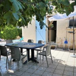  Terrasse et entrée maison - Location de vacances - Portiragnes-Plage