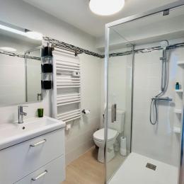 salle de bain 2023 - Location de vacances - Sète