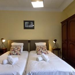 Chambre 2 lits simple 90 X 190 - Location de vacances - Cancale