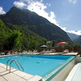 Chalet avec piscine à débordement, sauna, hammam et spa aux Deux Alpes - Piscine partagée - Location de vacances - Vénosc