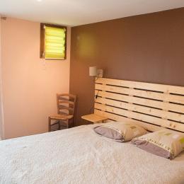 Chambres d'hôtes entre Lyon et Grenoble proche Bourgoin Jallieu - chambre avec 2 lits 1 personne jumelés - Chambre d'hôtes - Meyrié