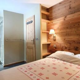 Chambre avec lit 140 cm - Location de vacances - Chamrousse
