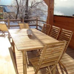 Terrasse 1ere etage, a cote de la salle a manger & cuisine - Location de vacances - Oz