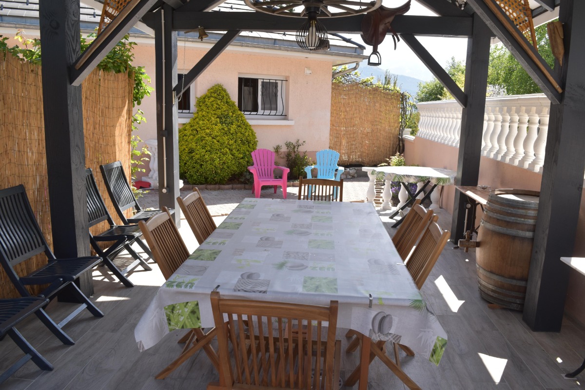 Au clair Matin : maison dans le parc des Ecrins à Pierre-Châtel à coté de la Mure - Location de vacances - Pierre-Châtel