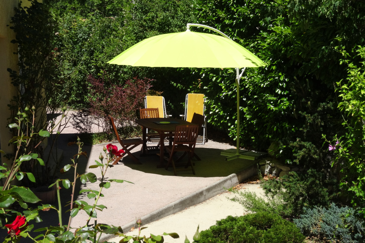 terrasse privative sur terrain clos - Location de vacances - Annot