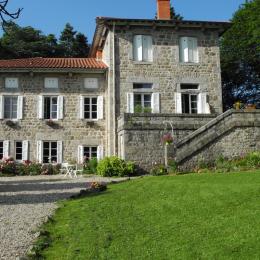 Maison principale ayant appartenu à la famille Verne - Location de vacances - Saint-Genest-Malifaux