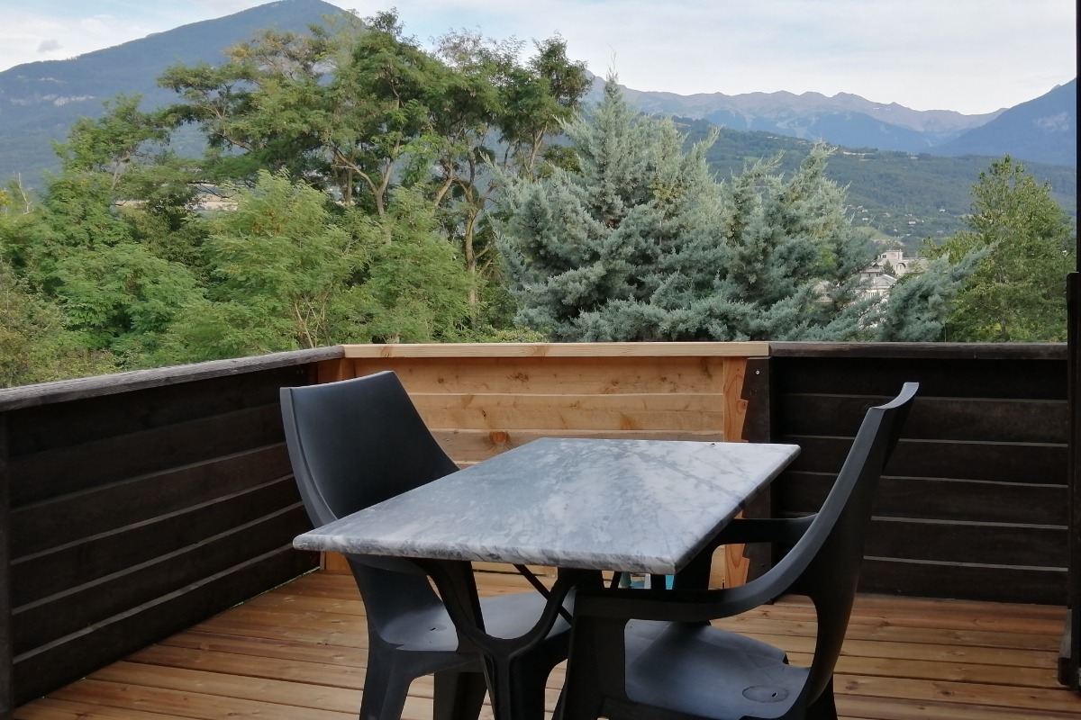 terrasse avec vue sur les orres - Location de vacances - Embrun