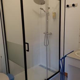 Salle d'eau avec toilette - Chambre d'hôtes - Montier-en-Der