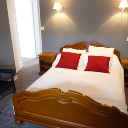 Chambre lit double N°1 - Location de vacances - Larmor-Plage
