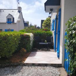 Petite terrasse devant l'entrée - Location de vacances - Saint-Gildas-de-Rhuys