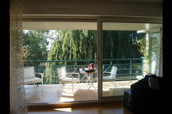 une terrasse plein sud face à des arbres centenaires - Location de vacances - Lille