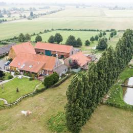 Vue aérienne de la ferme - Location de vacances - Hazebrouck