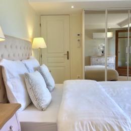Chambre 1, Villa Nidou, Èze, Côte d'Azur - Location de vacances - Èze