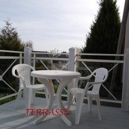 Terrasse situé côté soleil levant - Location de vacances - Groffliers